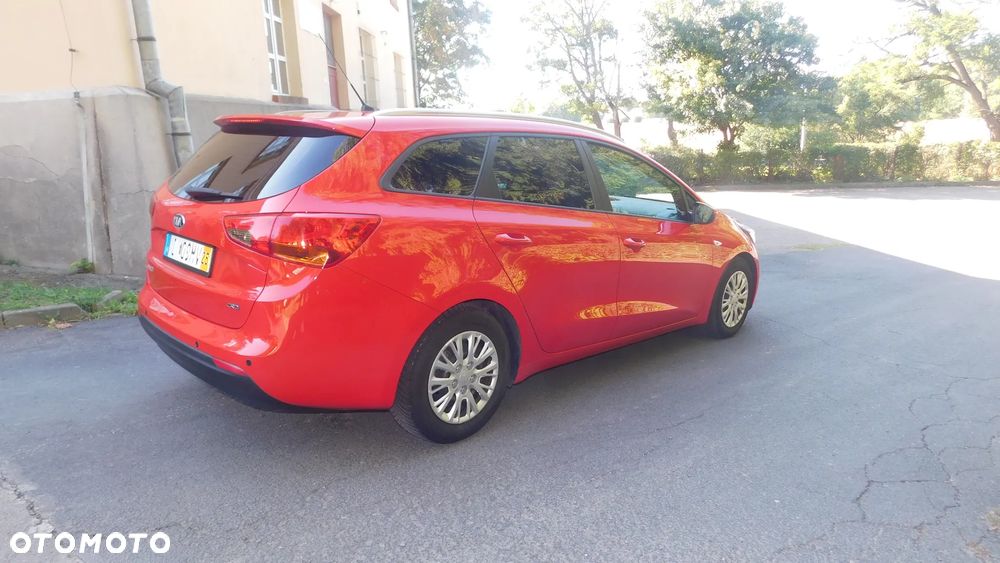 Kia Ceed - 6