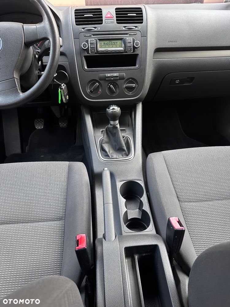 Volkswagen Golf 1.9 TDI DPF Trendline - 31