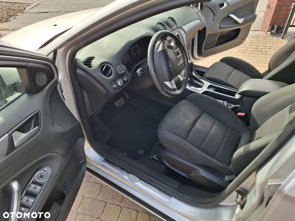 Ford Mondeo 2.2 TDCi Titanium - 9