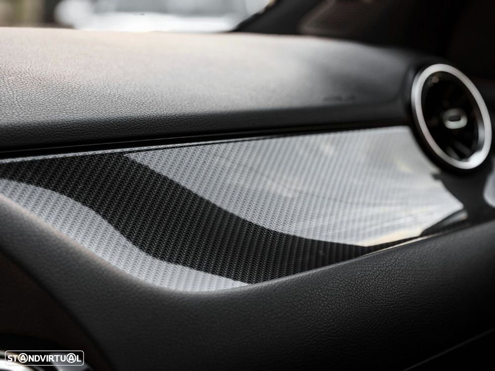 Mercedes-Benz GLA 200 d AMG Line - 21