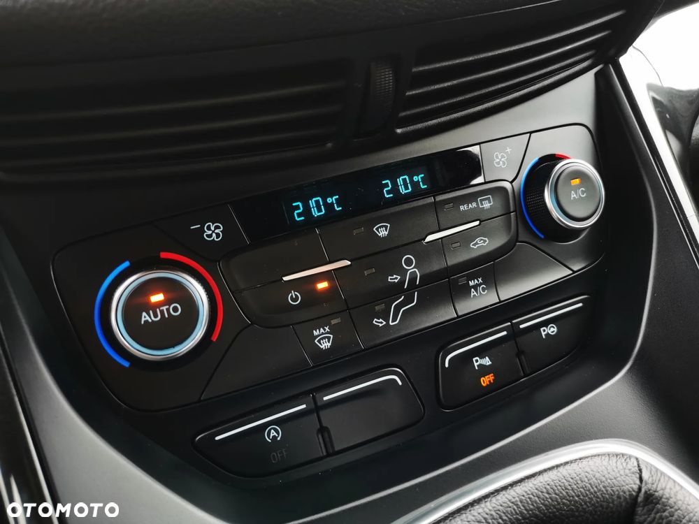 Ford Kuga 2.0 TDCi AWD ST-Line - 28