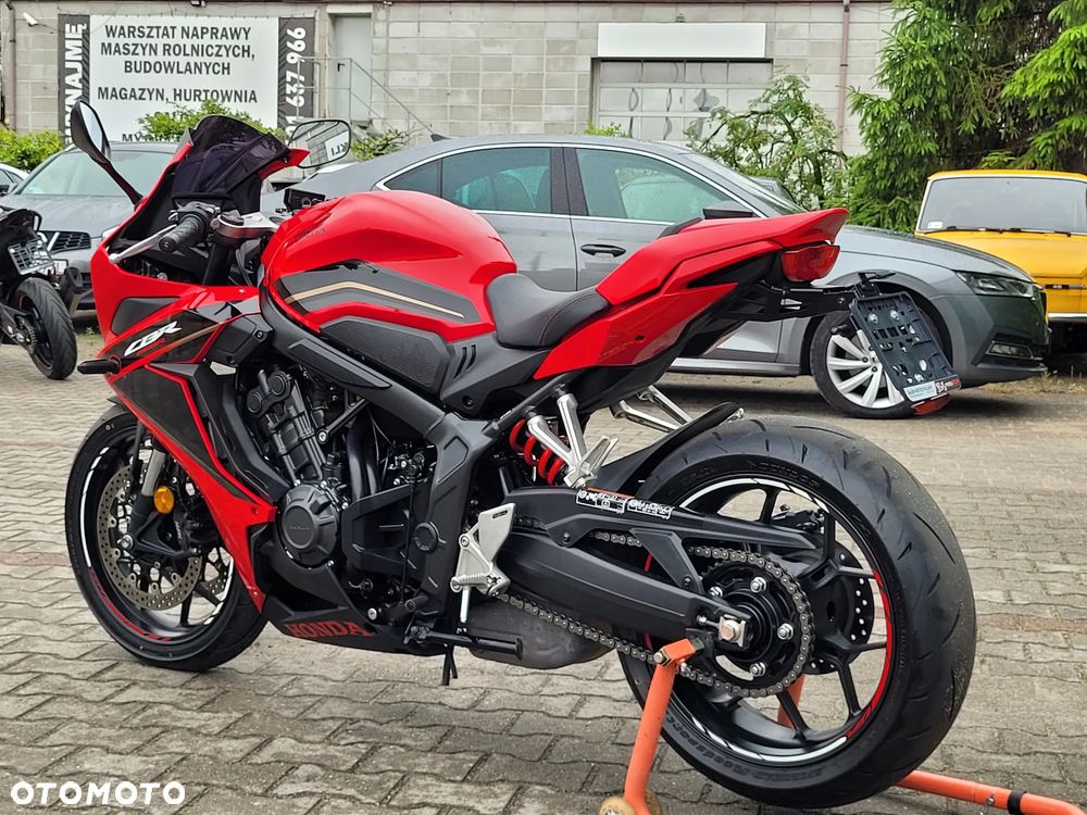 Honda CBR - 16