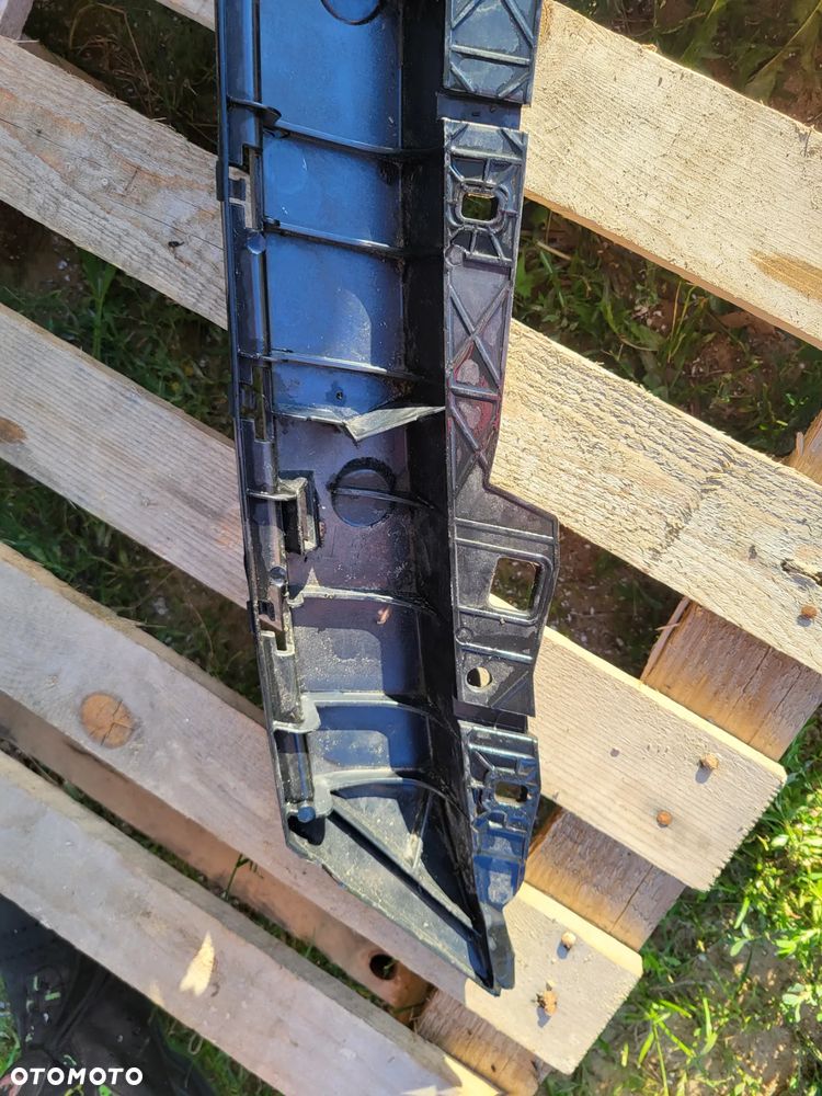 Mocowanie Gorne Zderzaka Przod Mercedes W246 A2468850965 - 5
