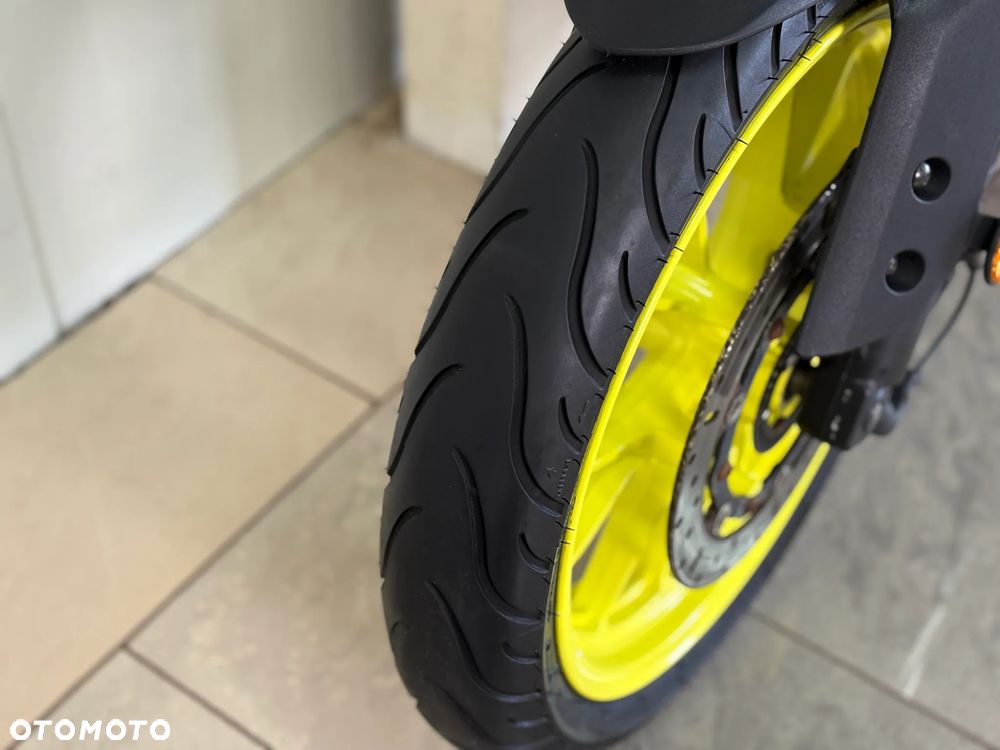 Yamaha MT - 12