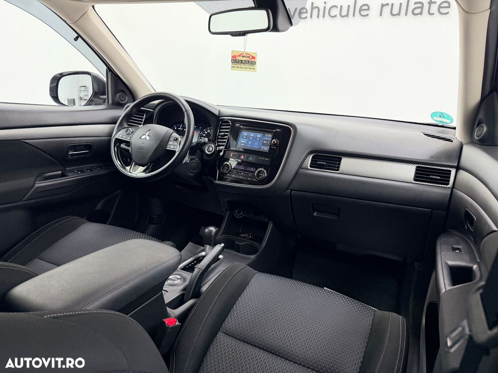 Mitsubishi Outlander 2.2 DI-D 4WD Automatik Intense - 21