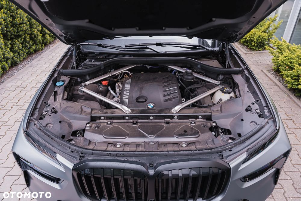 BMW X7 - 40