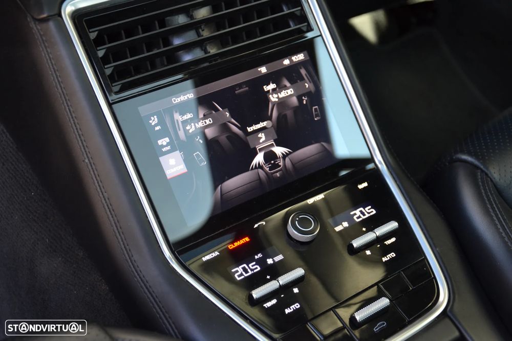 Porsche Panamera 4 E-Hybrid Platinum Edition com PDLS - 28