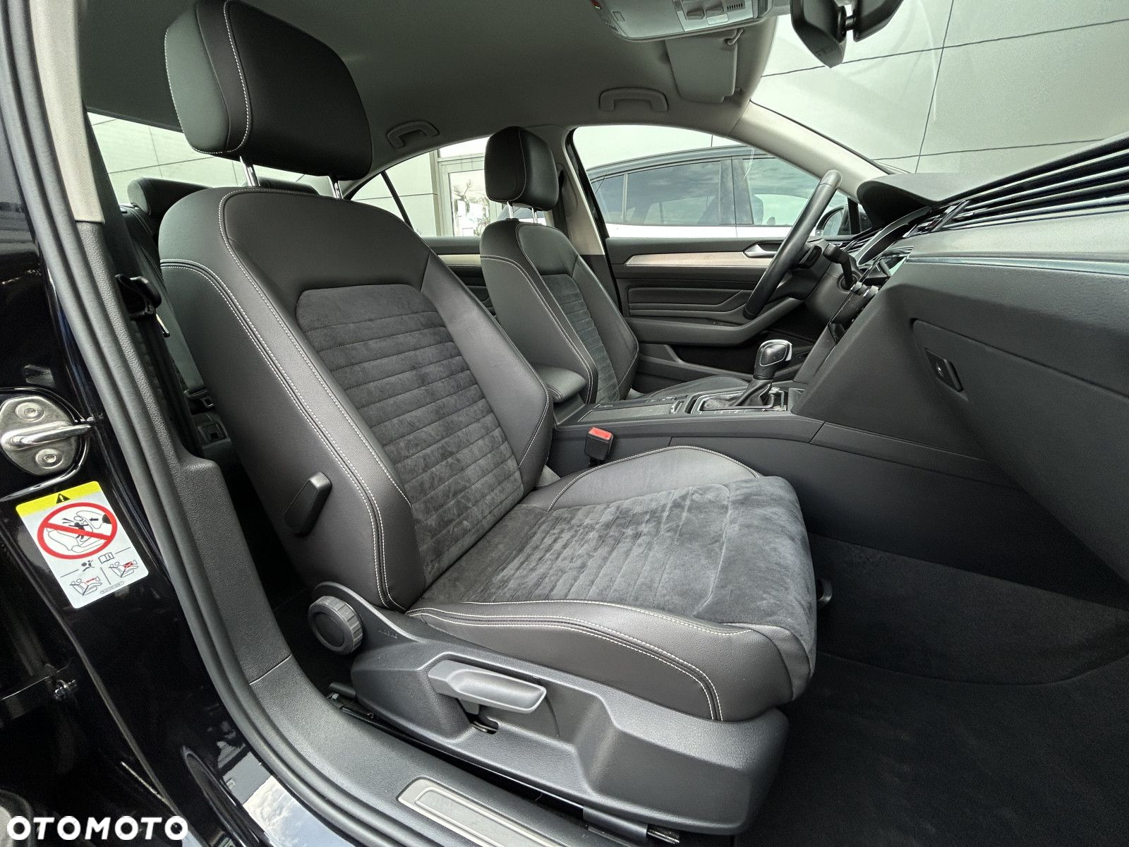 Volkswagen Passat 1.5 TSI EVO Elegance DSG - 19