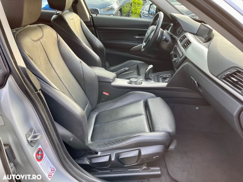 BMW Seria 3 320d Aut. Luxury Line - 13