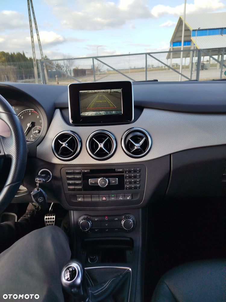Mercedes-Benz Klasa B 200 CDI (BlueEFFICIENCY) - 15