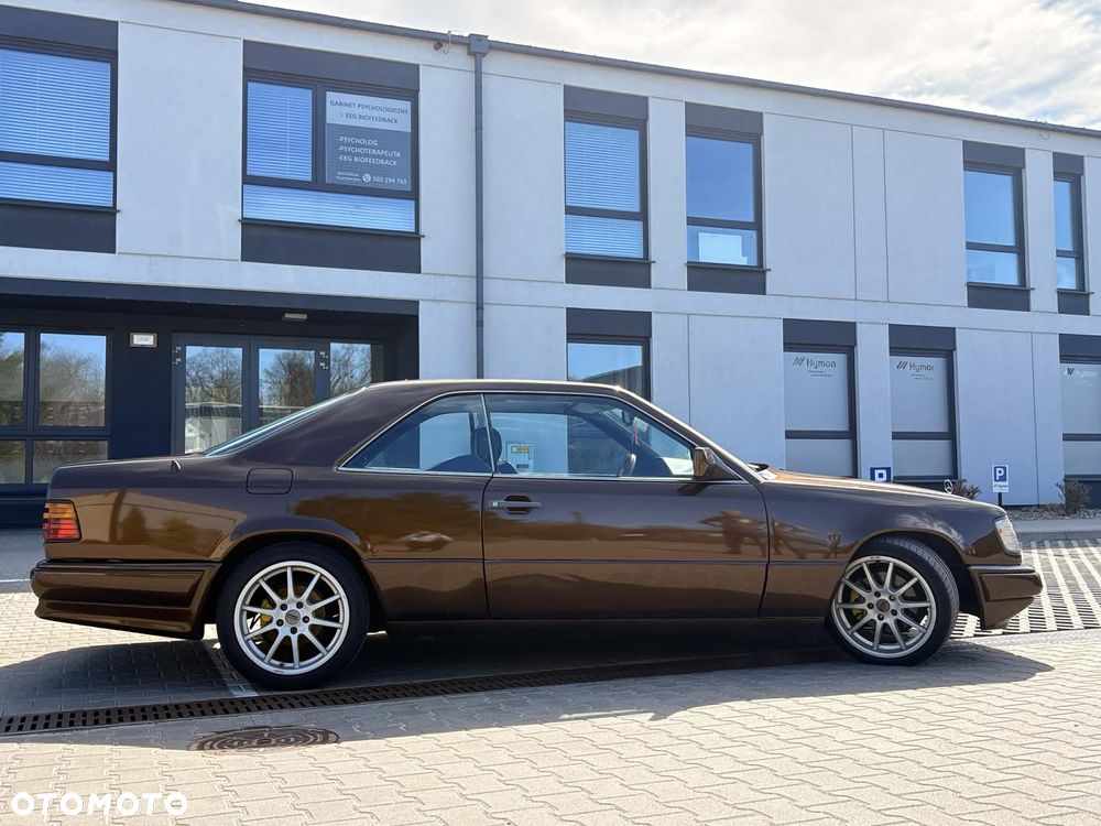 Mercedes-Benz W124 (1984-1993) - 19