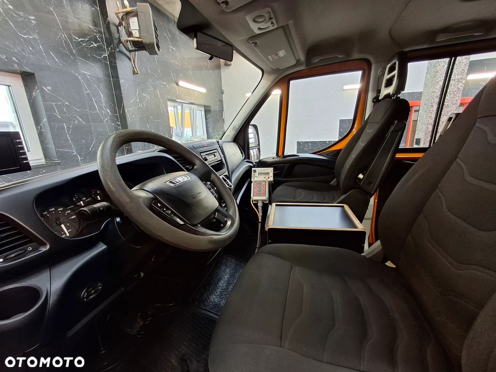 Iveco Daily 35-130 LIFT Doka Brygadówka Automat Hi Matic Plandeka Służba Drogowa Służba Autostradowa Hak Webasto Światła Ostrzegawcze Drogowy - 11