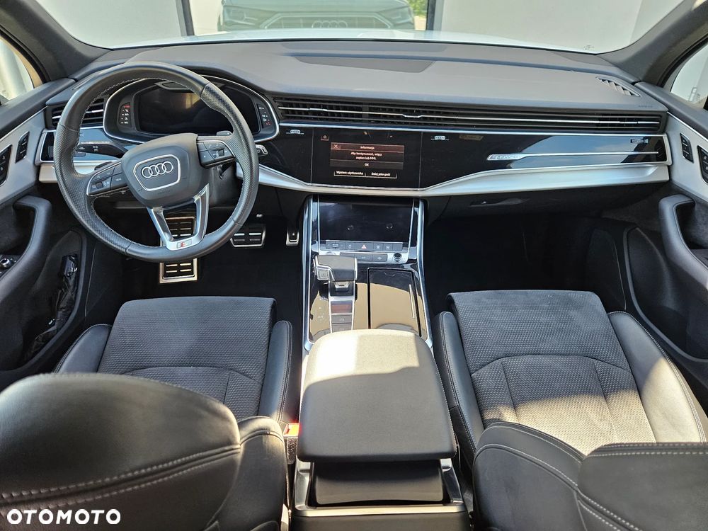 Audi Q7 - 36