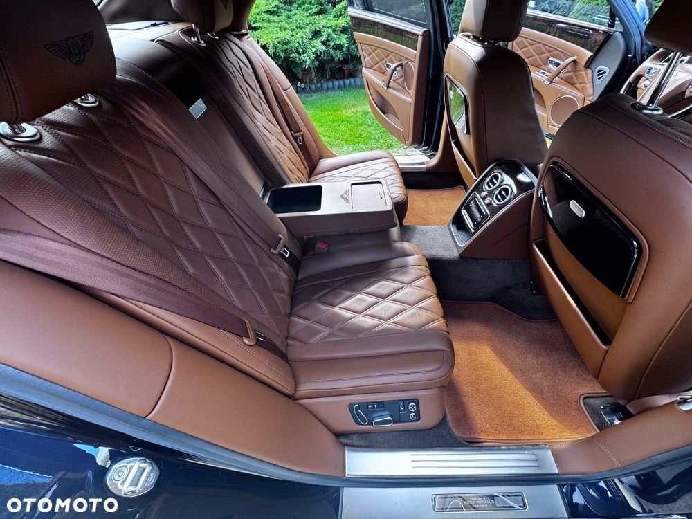 Bentley Flying Spur W12 - 27