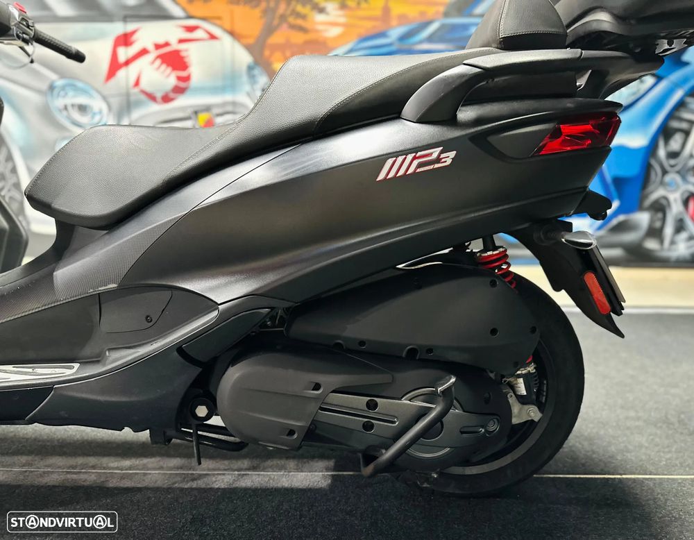 Piaggio MP3 - 10