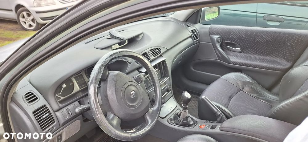 Renault Laguna II 2.2 dCi Confort Dynamique - 5