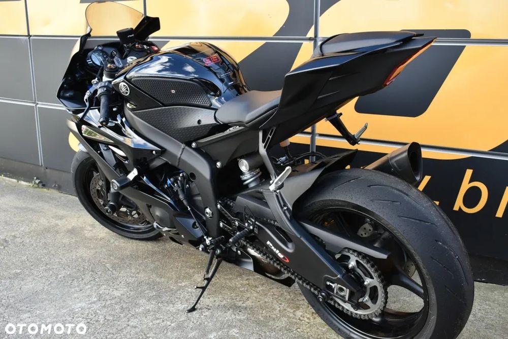 Yamaha R6 - 25