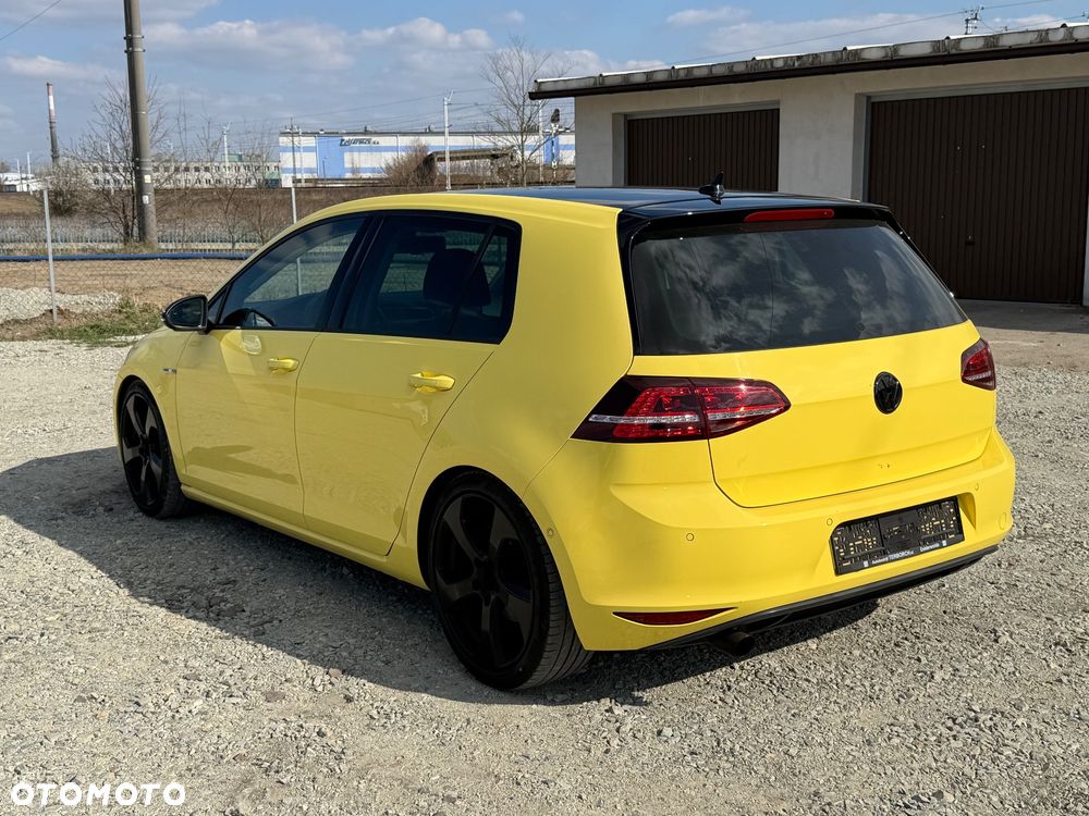 Volkswagen Golf 1.6 TDI DPF Style - 6