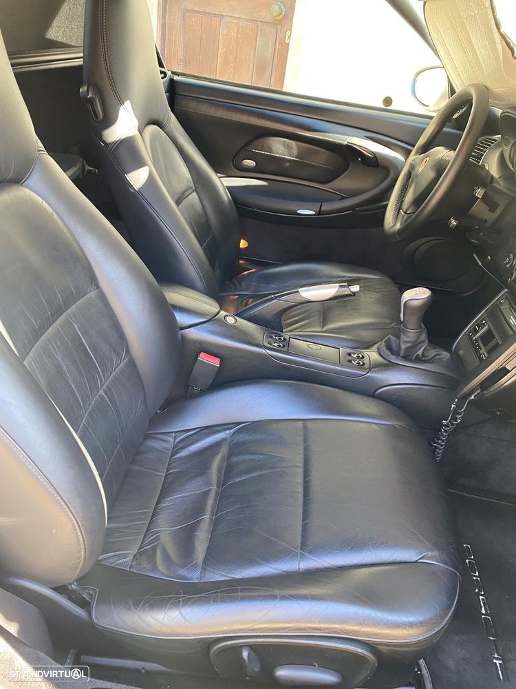 Porsche 911 Série F - 14