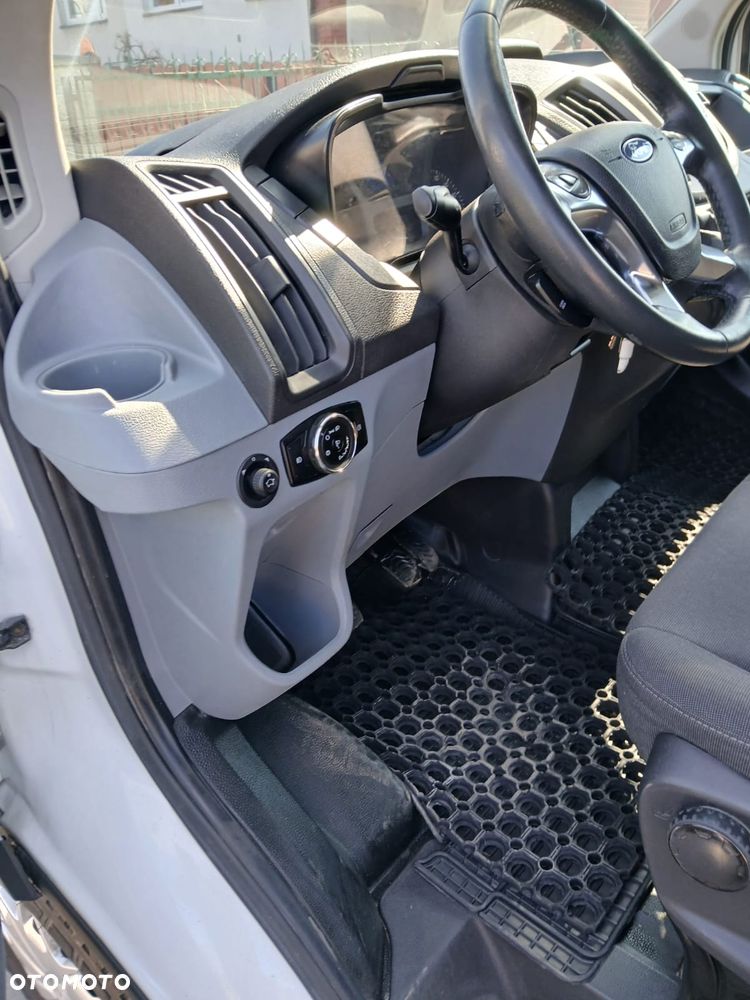 Ford TRANSIT - 3