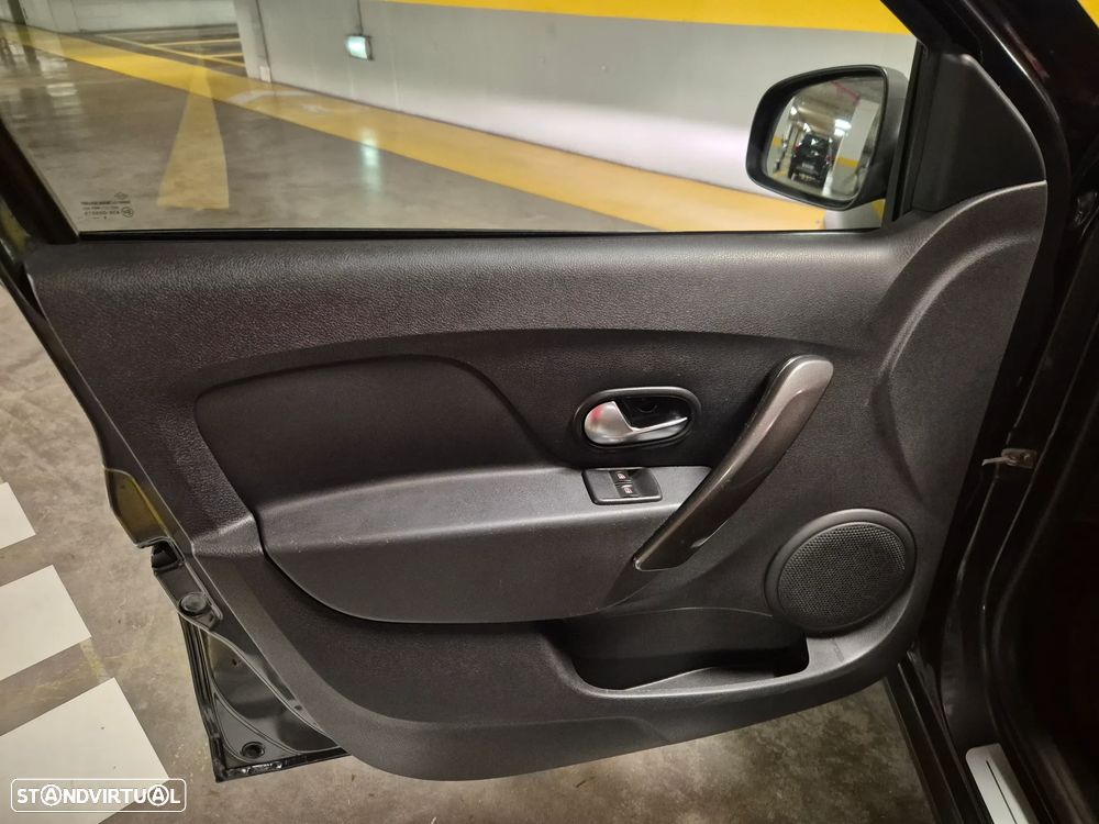 Dacia Logan MCV 0.9 TCe Stepway - 28