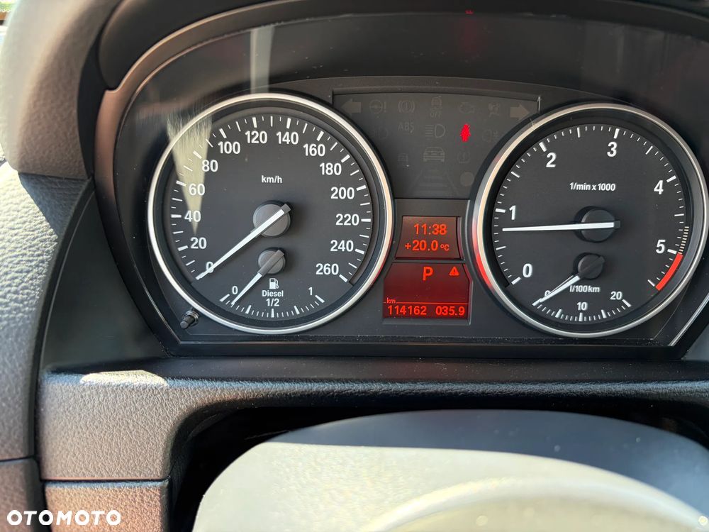 BMW X1 xDrive18d Sport Line - 28