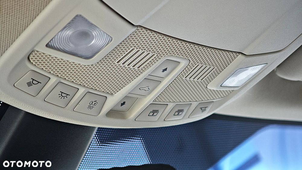 Ford Edge - 32