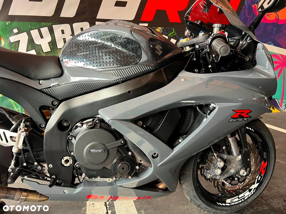 Suzuki GSX-R - 7