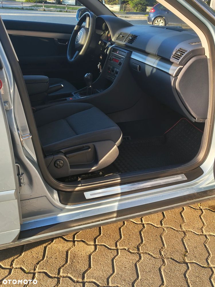 Audi A4 Avant 1.8 T - 12