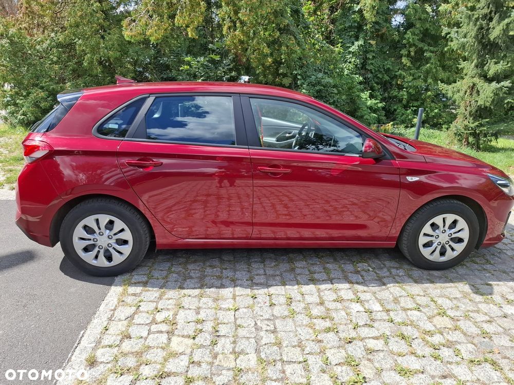 Hyundai i30 1.5 DPI Classic + - 10