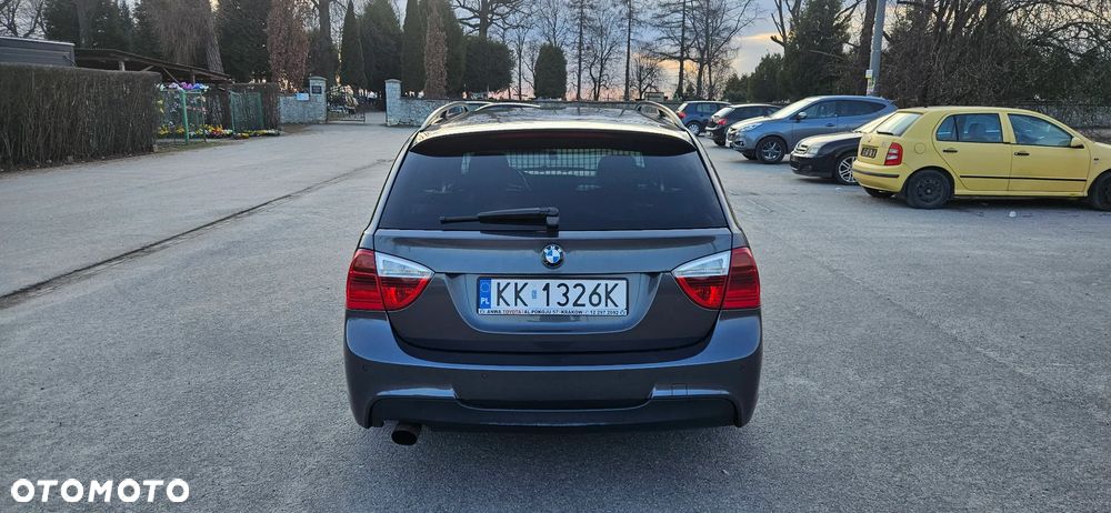 BMW Seria 3 320i - 6