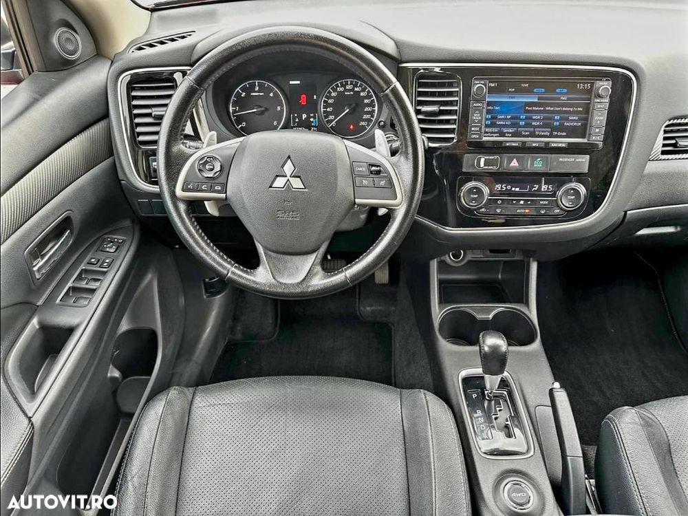 Mitsubishi Outlander 2.2 DI-D 4WD Automatik Instyle - 11