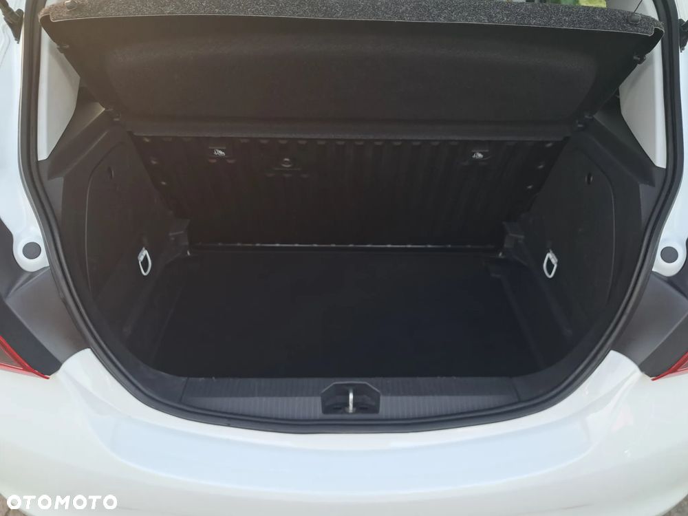 Opel Corsa 1.2 16V Edition / Active - 26