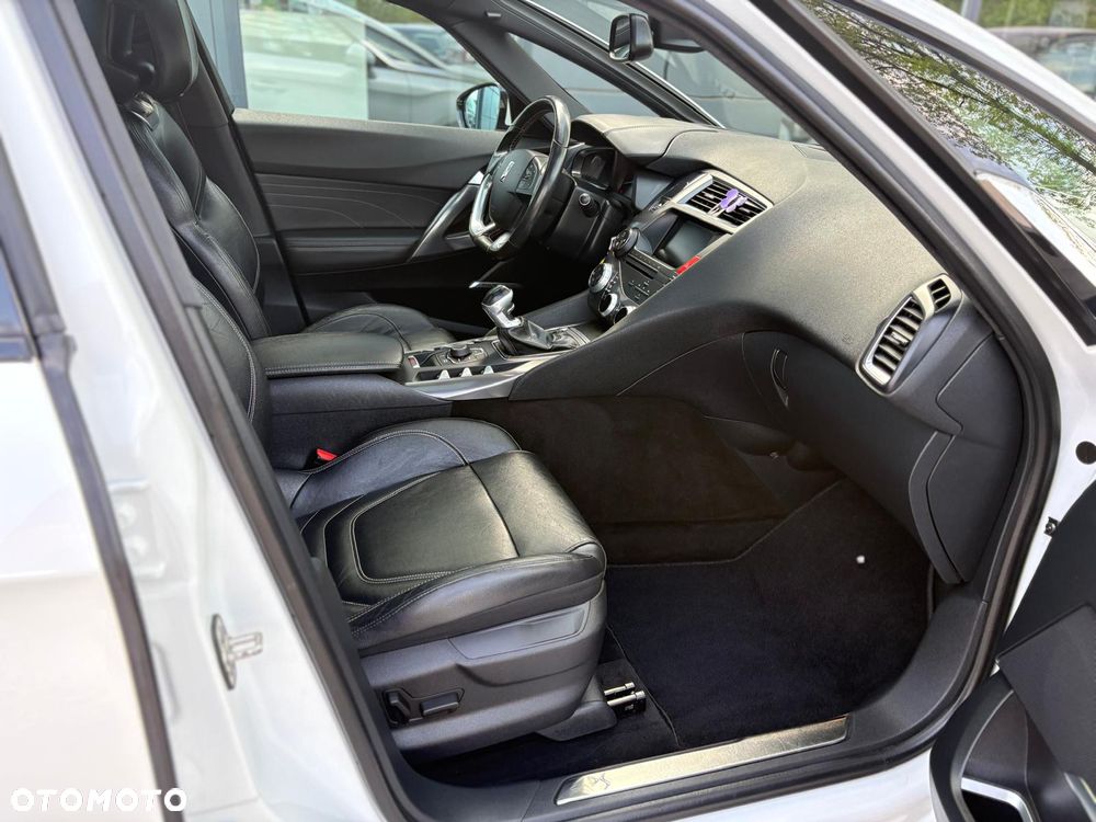 Citroën DS5 BlueHDi 150 - 16