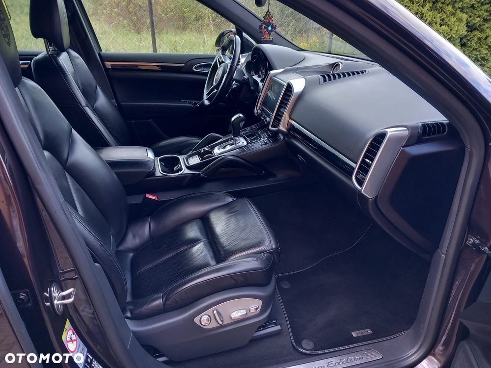 Porsche Cayenne Diesel Platinum Edition - 8