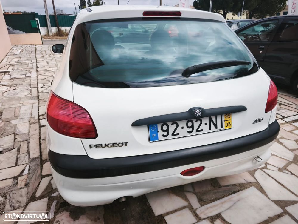 Peugeot 206 1.1 XR Présence - 4