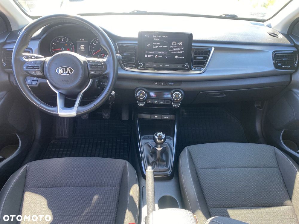 Kia Rio - 12