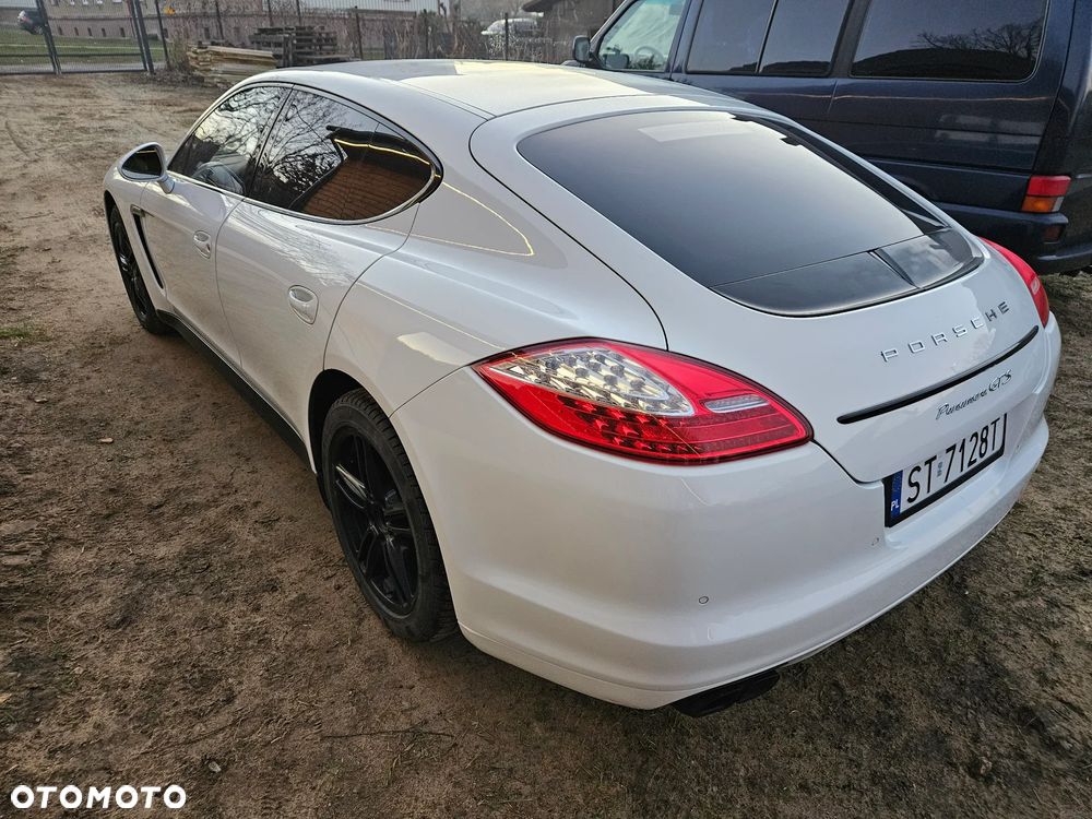 Porsche Panamera - 8