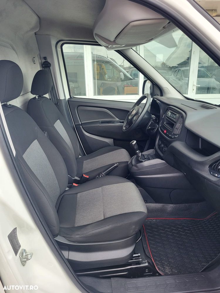Fiat Doblo Combi 1.3 Mjet 95 CP Maxi Confort - 12