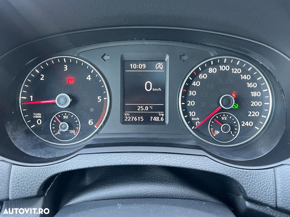 Volkswagen Sharan - 21