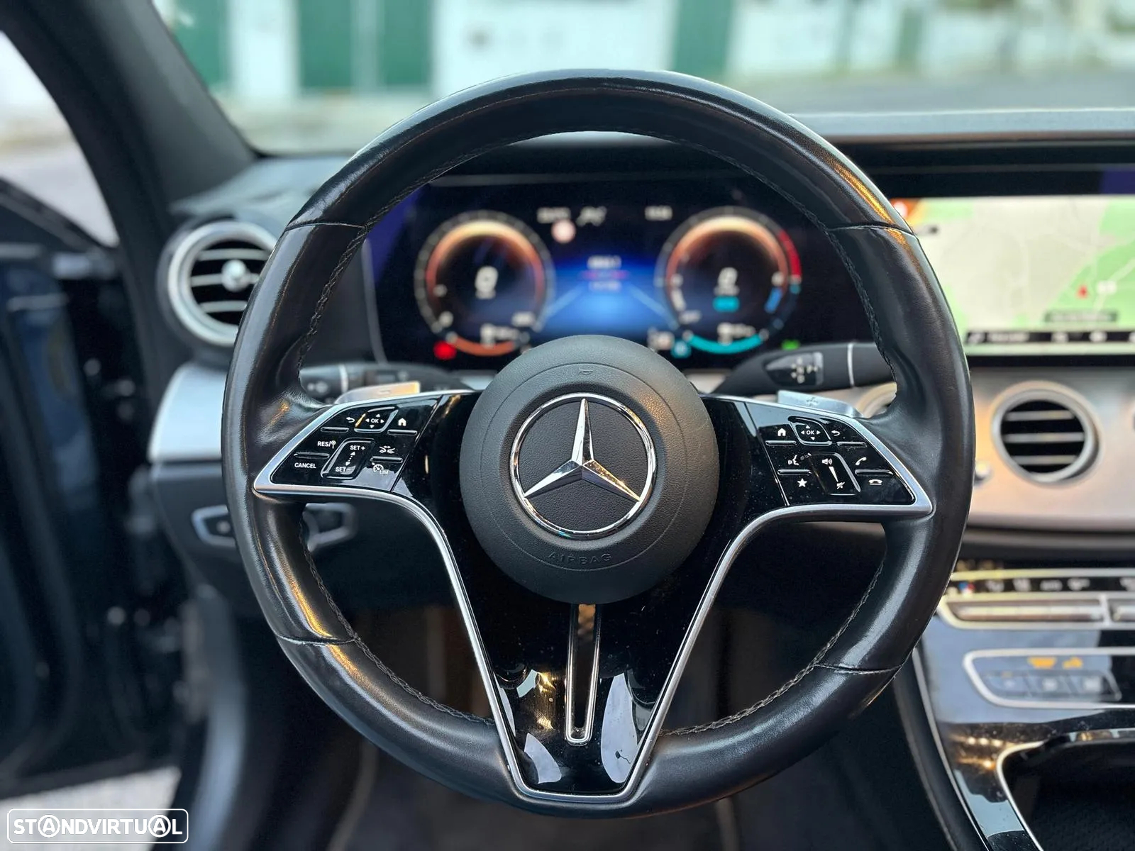 Mercedes-Benz E 300 de Exclusive Line - 16