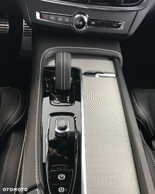 Volvo V90 D4 SCR R-Design - 11