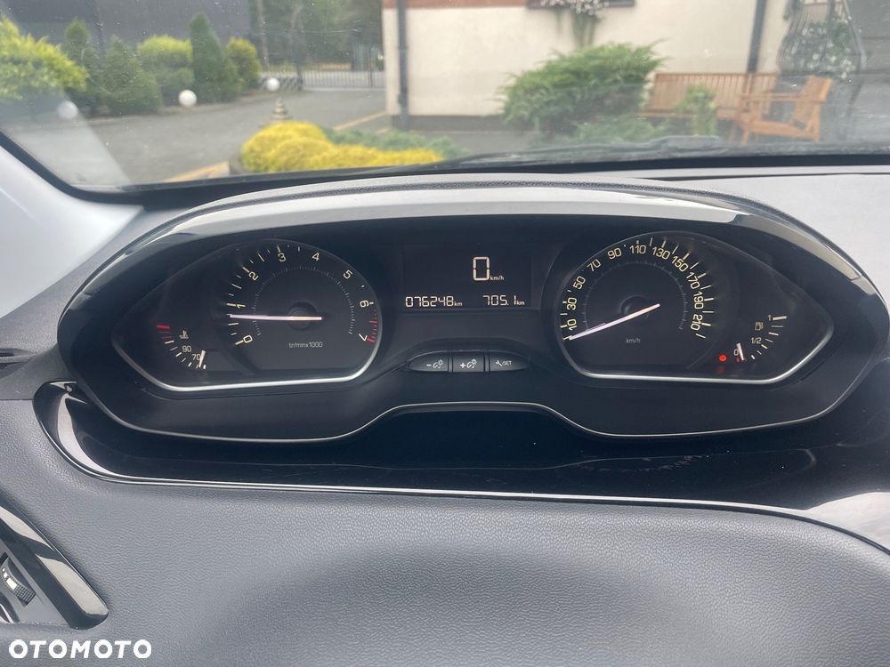 Peugeot 208 1.2 VTi Active - 23
