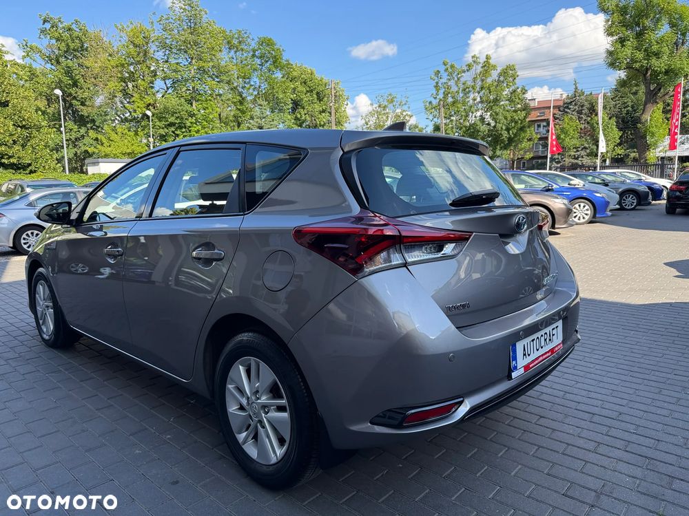 Toyota Auris - 25