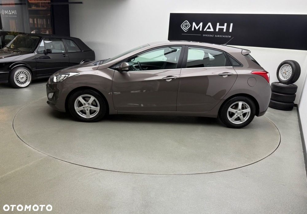 Hyundai i30 1.6 CRDI Trend - 8