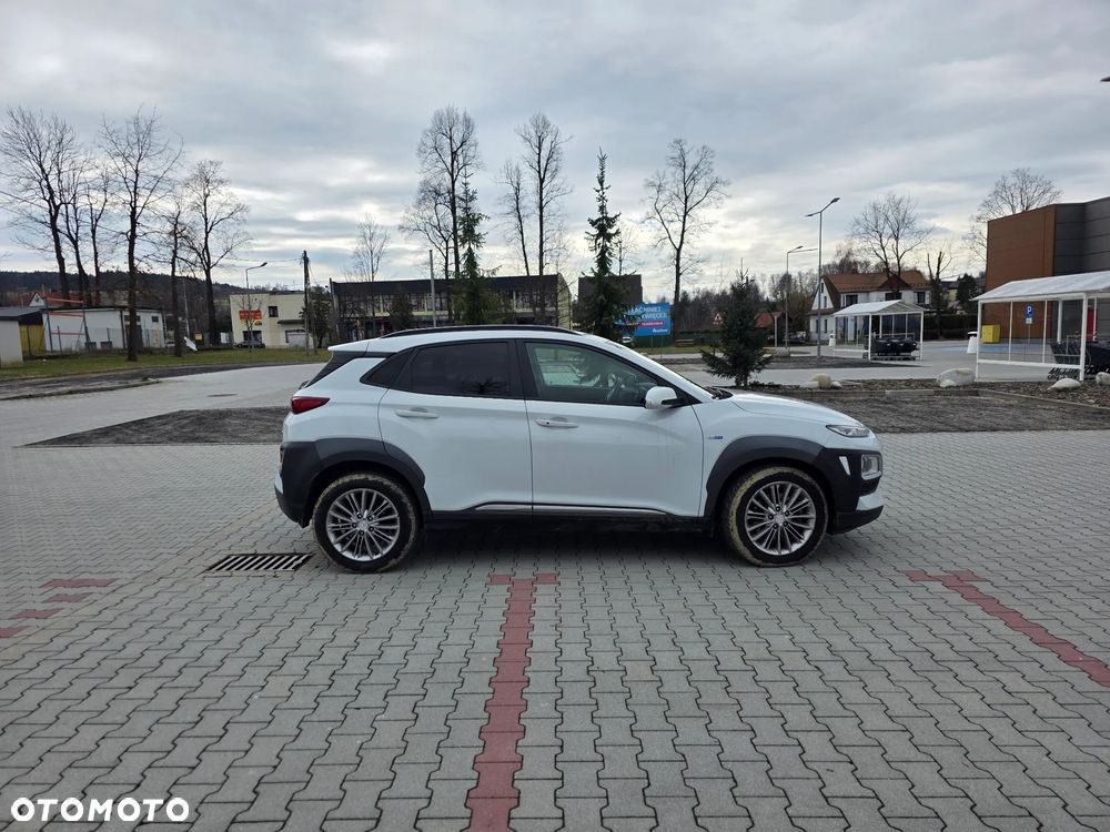 Hyundai Kona - 4