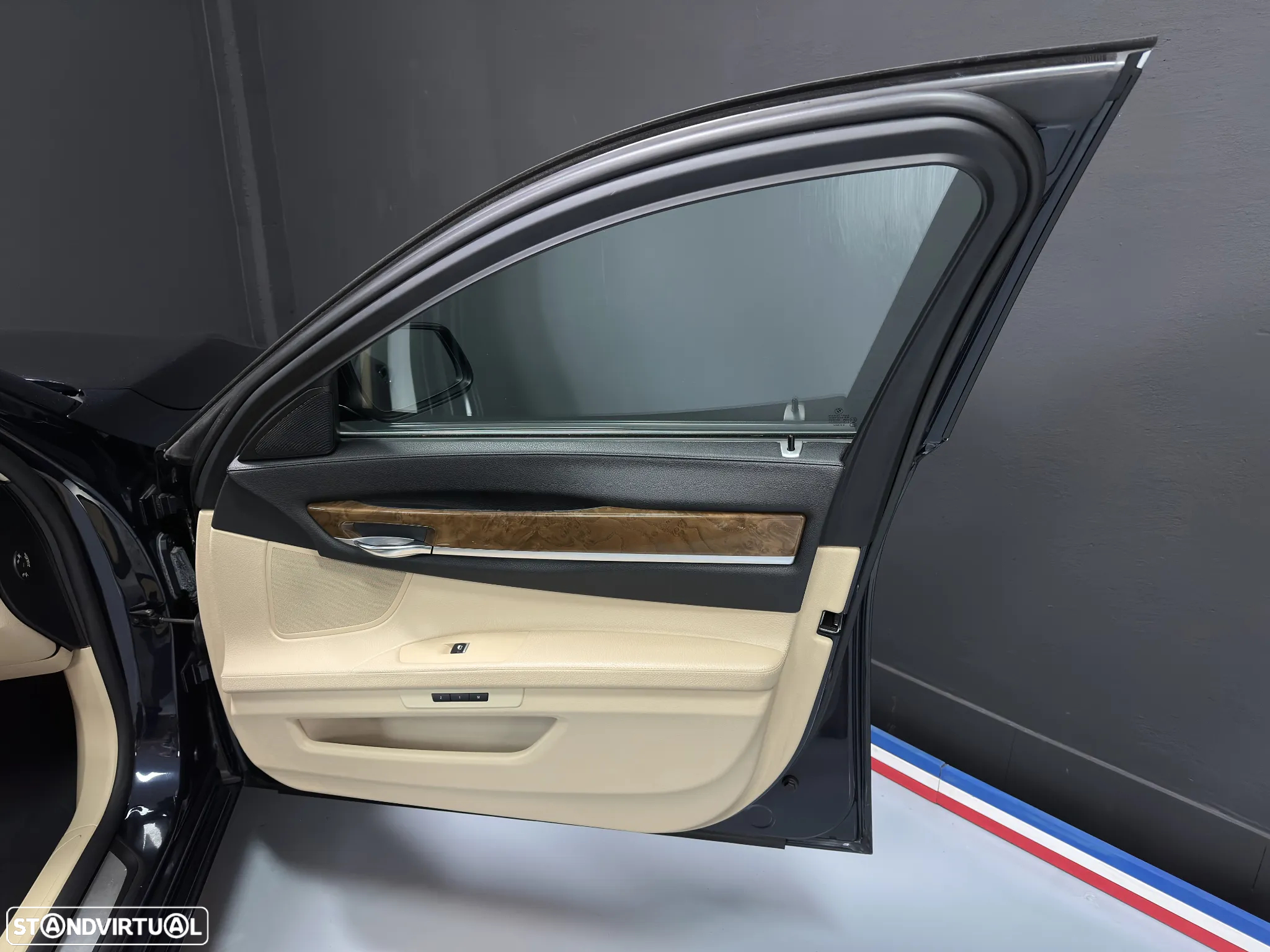 BMW 730 d - 28