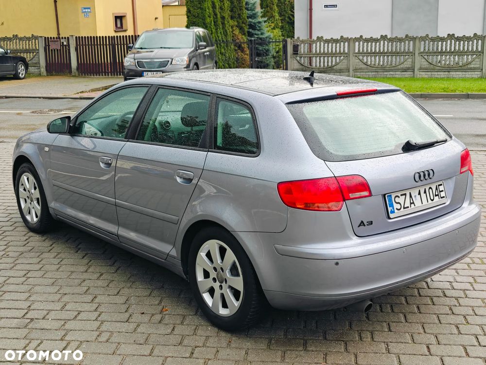 Audi A3 Sportback 1.6 FSI Ambiente - 16