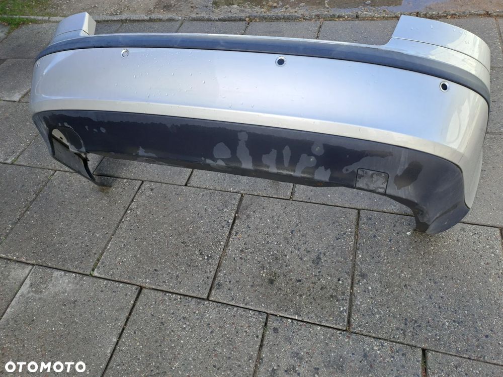 Skoda Octavia II 5D HB zderzak tył z PDC klapa drzwi kod lakieru 9102 - 1