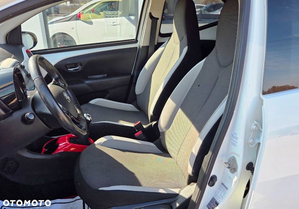 Toyota Aygo - 8